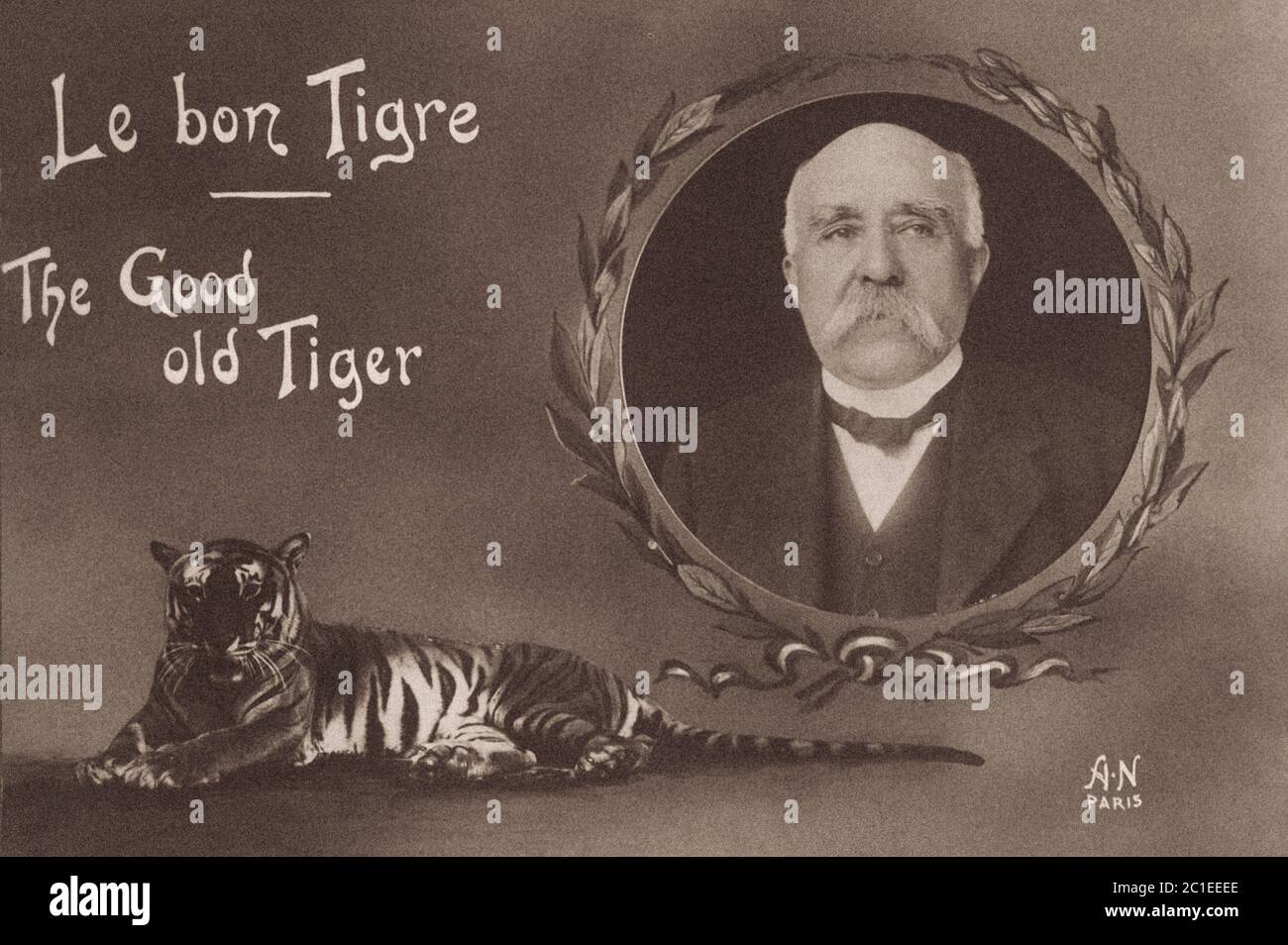 Retro-Postkarte von Georges Clemenceau (1841 – 1929), einem französischen Staatsmann, der von 1906 bis 1909 und von 1917 un als Premierminister von Frankreich diente Stockfoto