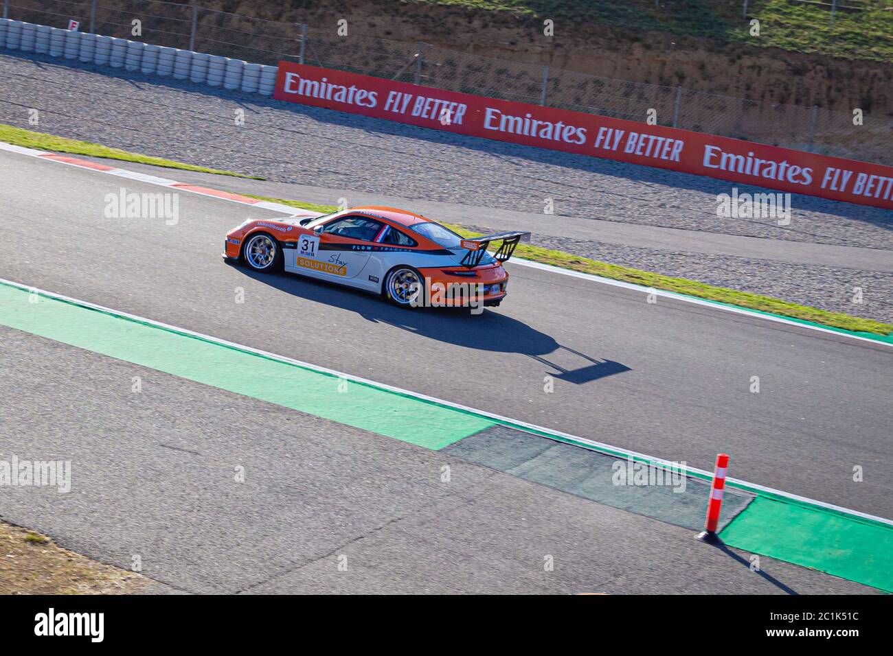 MONTMELLO, SPANIEN-10. MAI 2019: Porsche 911 GT3 Cup Type 991 II Porsche Mobil 1 Supercup Rennwagen (Fahrer: Jesse van Kuijk) Stockfoto