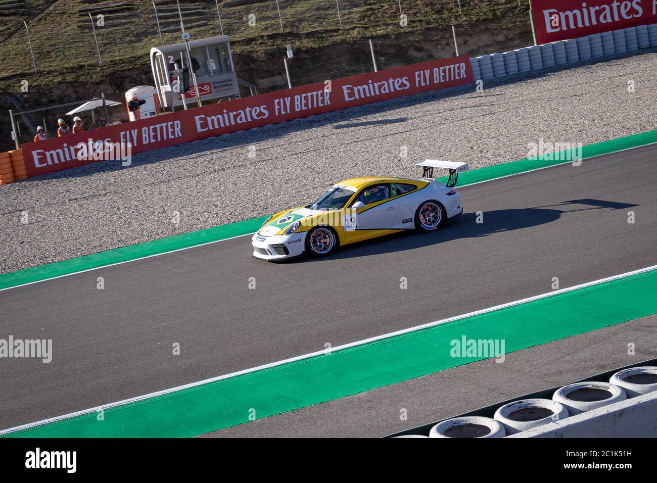 MONTMELLO, SPANIEN-10. MAI 2019: Porsche 911 GT3 Cup Type 991 II Porsche Mobil 1 Supercup Rennwagen (Fahrer: Fernando Croce) Stockfoto