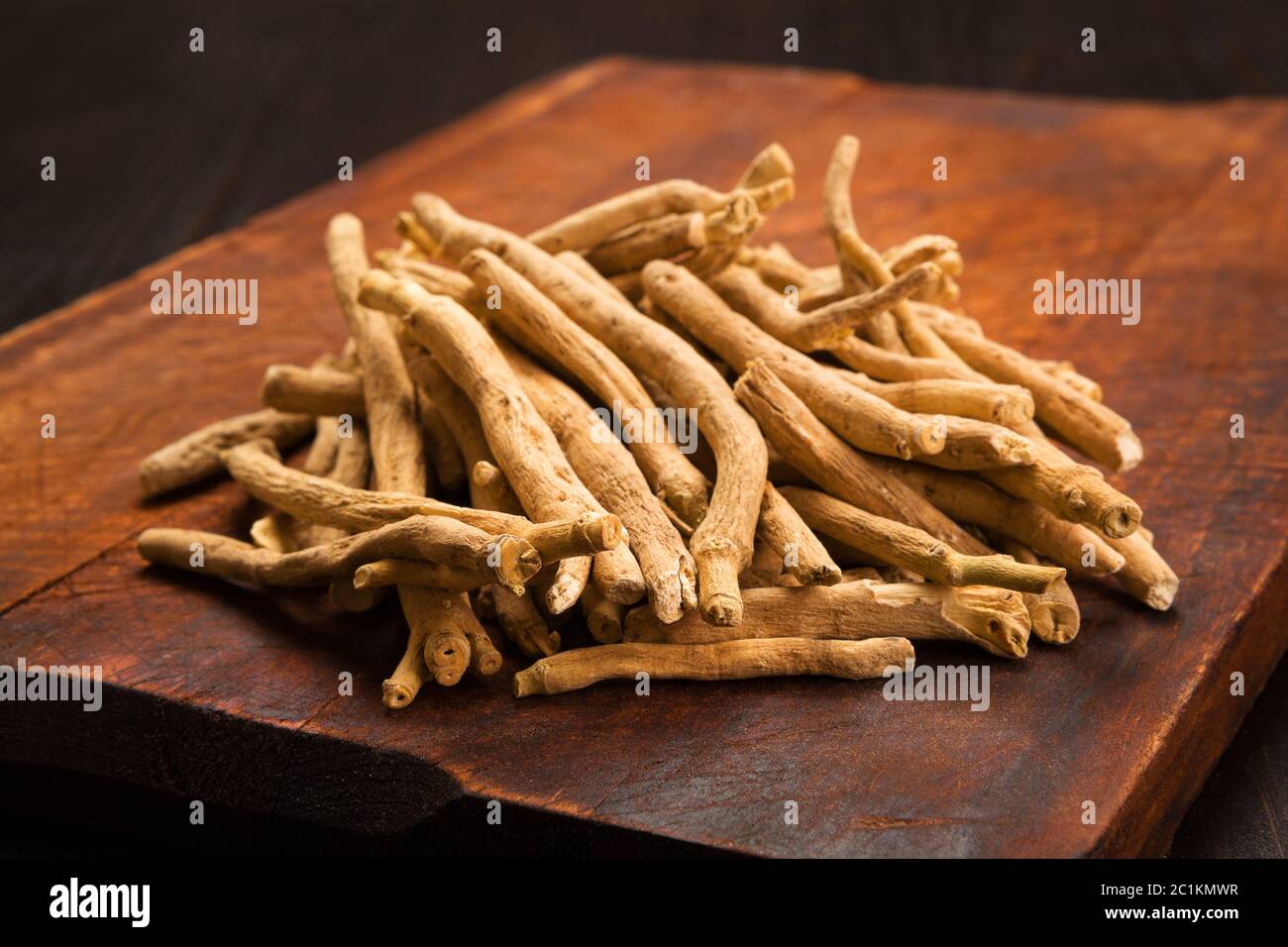 Aswagandha Wurzel, Kräutermedizin. Stockfoto