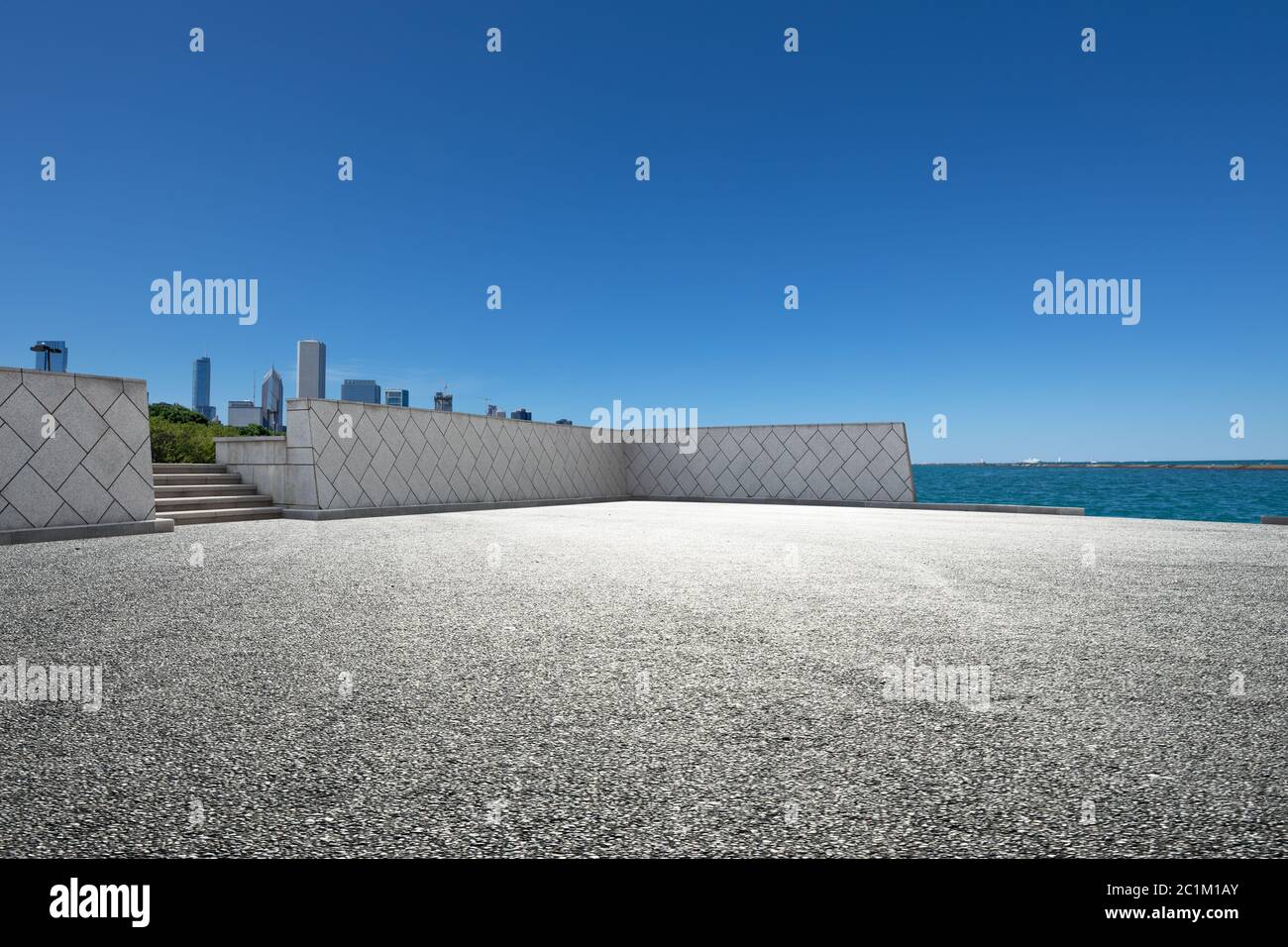 Leerer Boden mit modernem Stadtbild in chicago Stockfoto