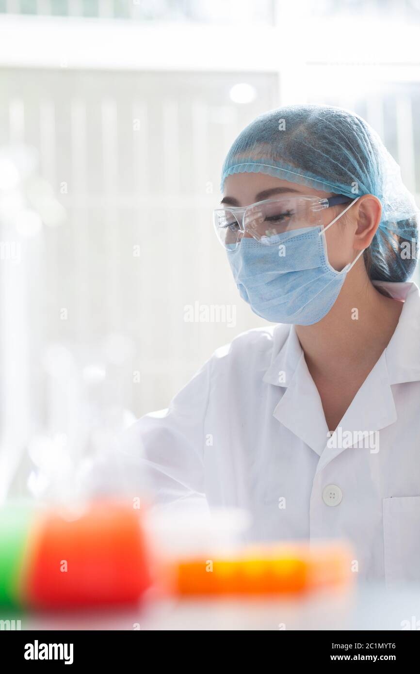 Mitarbeiter im Labor Stockfoto