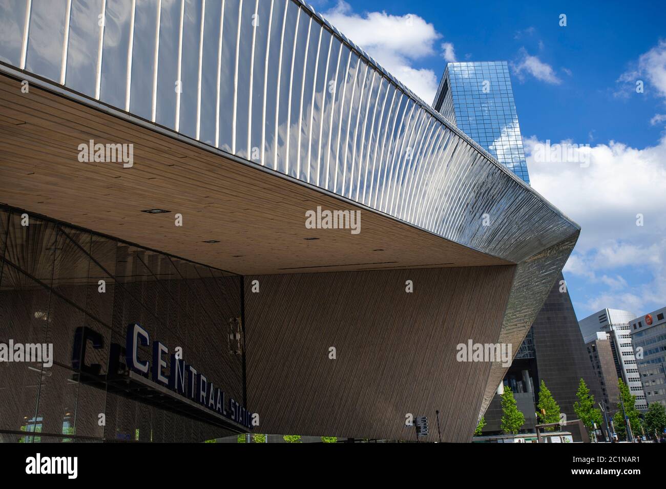 Rotterdam Hauptbahnhof, Rotterdam, Niederlande. Design Start: 2003. Baubeginn: 2007. Fertigstellung: 2014. Kunde: Gemeinschaftswerken Ro Stockfoto