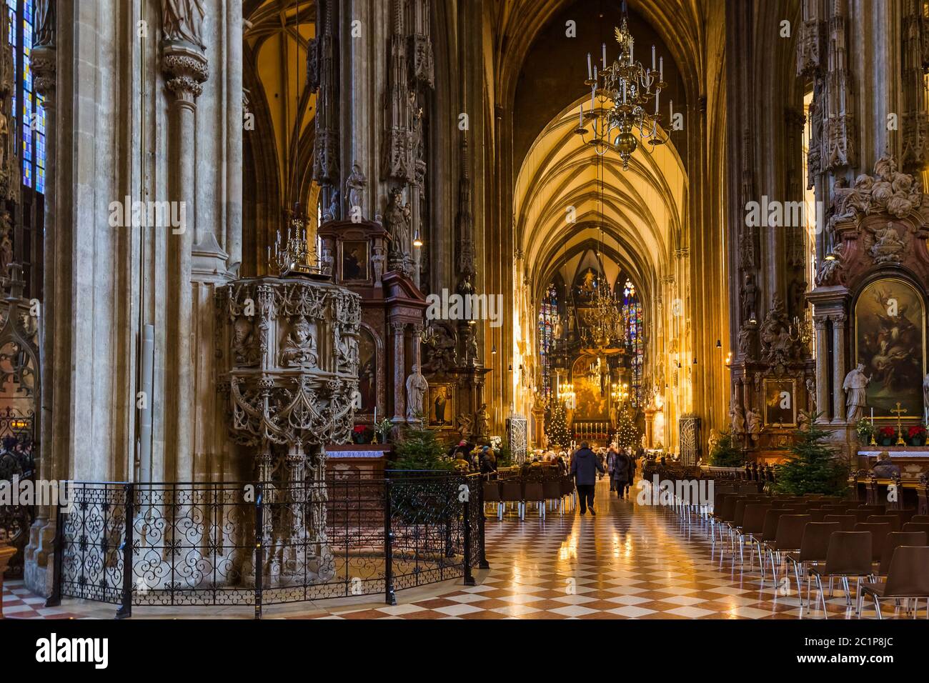 St. Stephan Kathedrale Innenraum in Wien Österreich Stockfoto