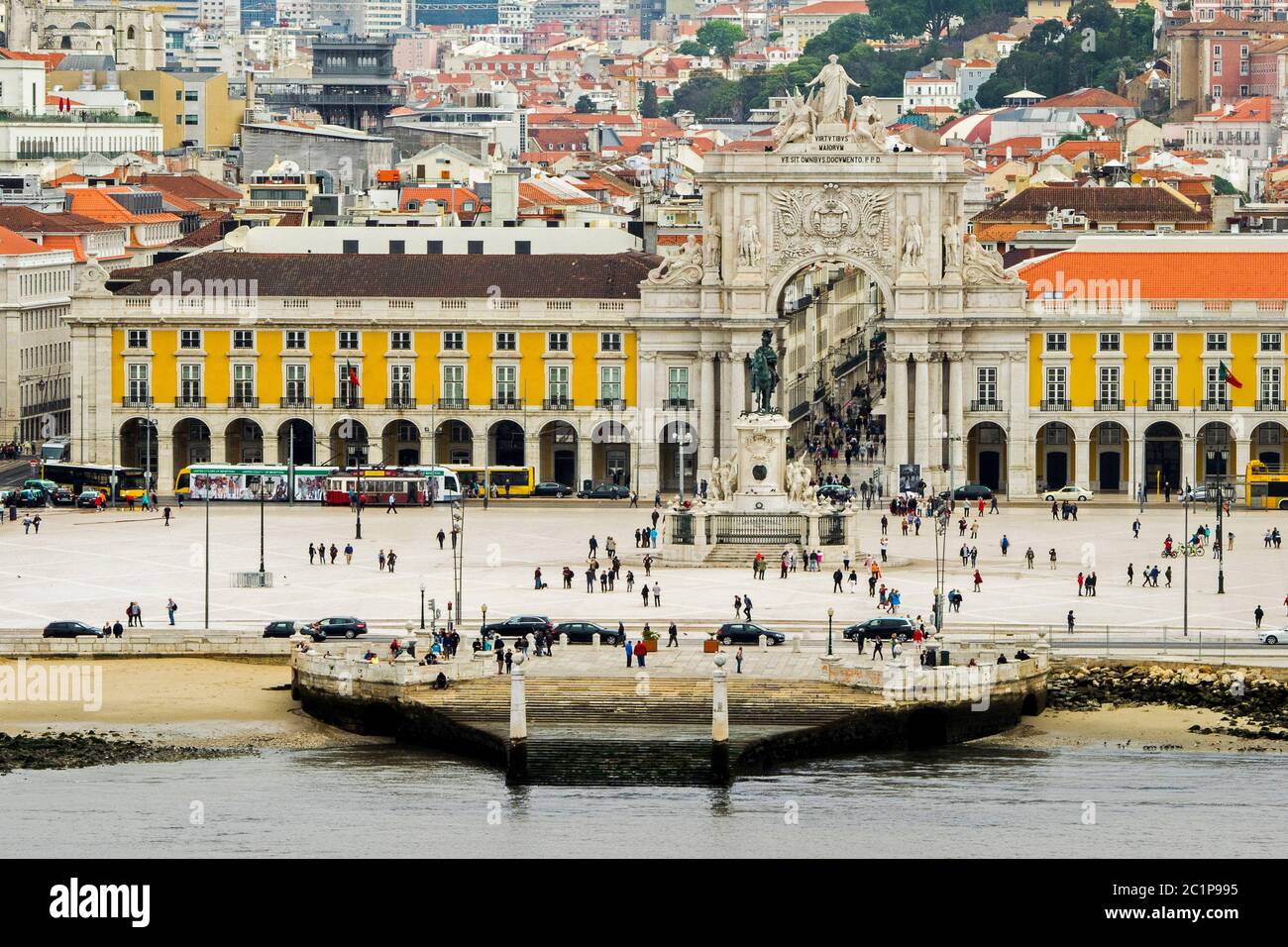 Portugal - Stadt Lissabon, Triumphbogen an der PraÃ§a de Dom Pedro IV Stockfoto