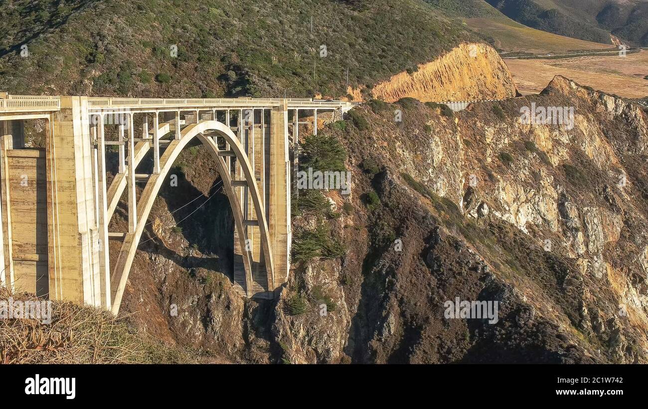 Ansicht schließen von bixby Bridge auf dem Highway 1 entlang der Kalifornischen Küste in Big Sur Stockfoto