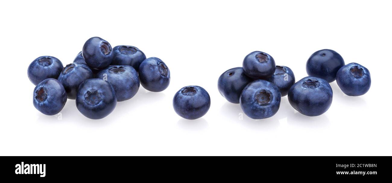 Blueberry isoliert auf weißem Hintergrund. Ein Haufen von frischen Blaubeeren, Nahaufnahme, Sammlung Stockfoto