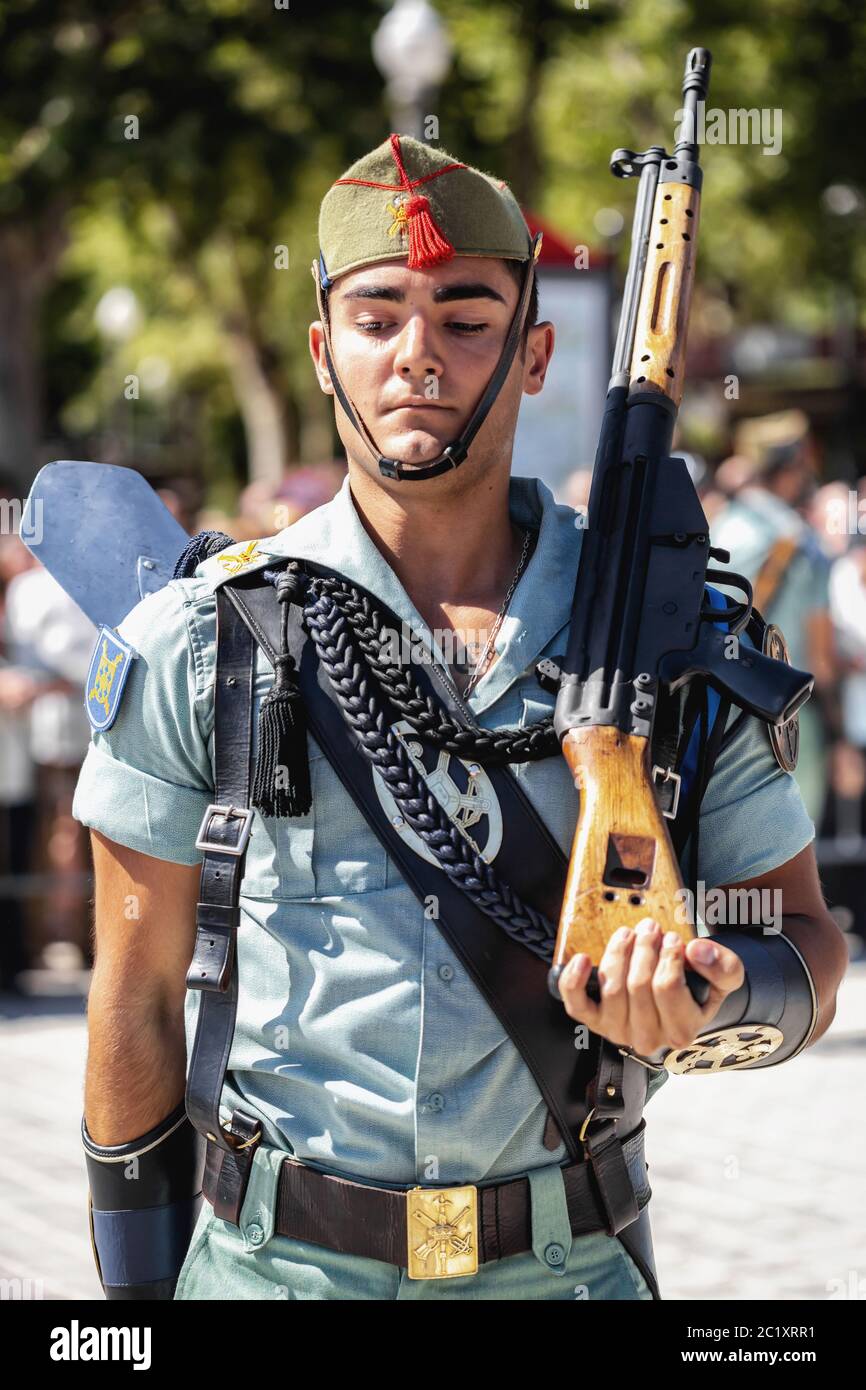 Sevilla, Spanien - 30. Mai 2019: Spanischer Legionssoldat (Einheit der spanischen Armee und Spaniens Rapid Reaction Force.) während der Ausstellung der spanischen bewaffneten Fo Stockfoto