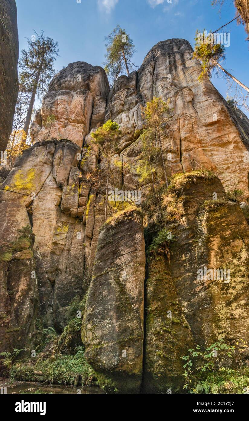 Sandstein Türmen an Adršpach Felsen, Adršpach - Teplice Rocks National Nature Reserve, Central Sudeten, Böhmen, Tschechische Republik Stockfoto