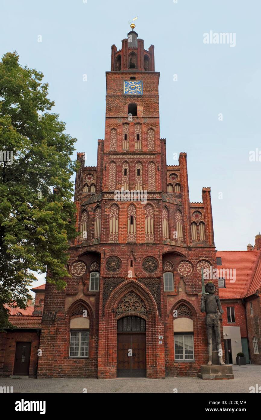 Rathaus mit Roland Stockfoto