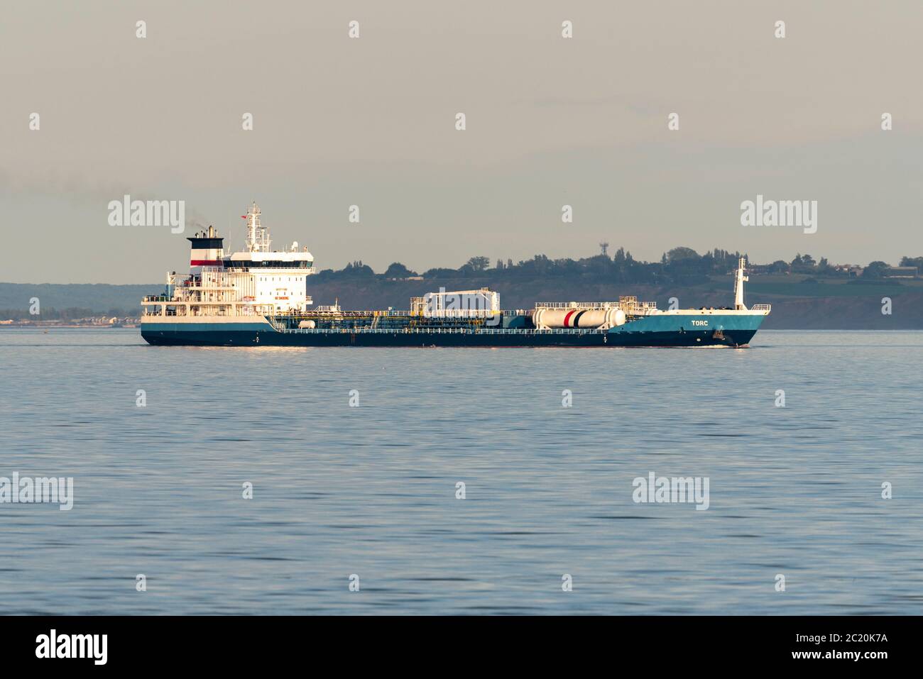 Tanklager für Chemikalien und Ölprodukte von Torc an der Themse-Mündung in Southend on Sea, Essex, Großbritannien. Themse. Versand Fracht, Industrie Stockfoto