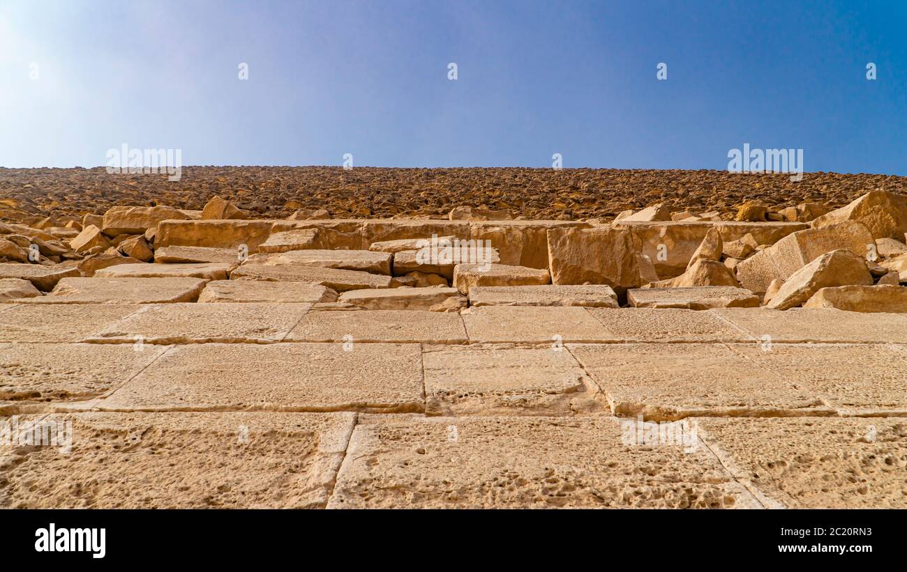 Rote Pyramide, die Rote Pyramide, auch die Nordpyramide genannt, ist die größte der drei großen Pyramiden an der Dahshur Nekropole in Kairo, zB Stockfoto