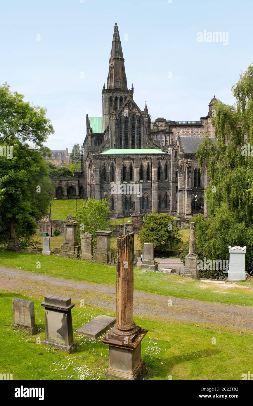 Friedhof und Kathedrale Stockfoto