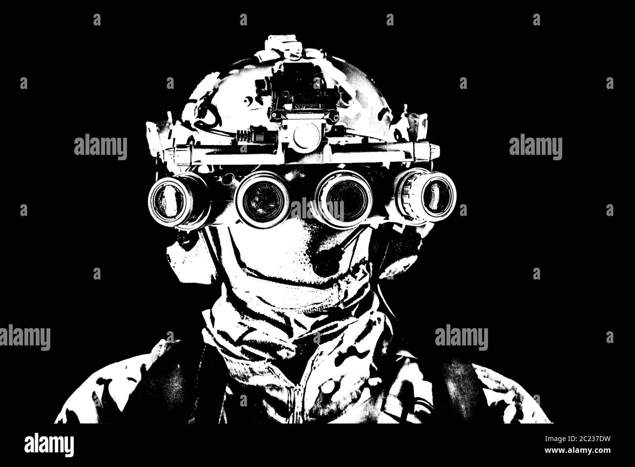 Moderne Armee Spezialeinheiten Soldat, Anti-Terror-Kader Kämpfer, Elite-Kommando Krieger mit Maske, mit vier Linsen Nachtsichtbrille in niedrig l Stockfoto