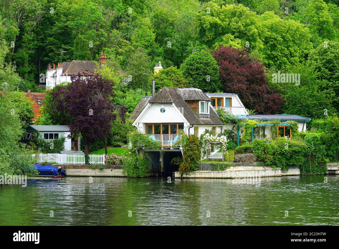 Attraktives Haus an der Themse bei Henley Stockfoto