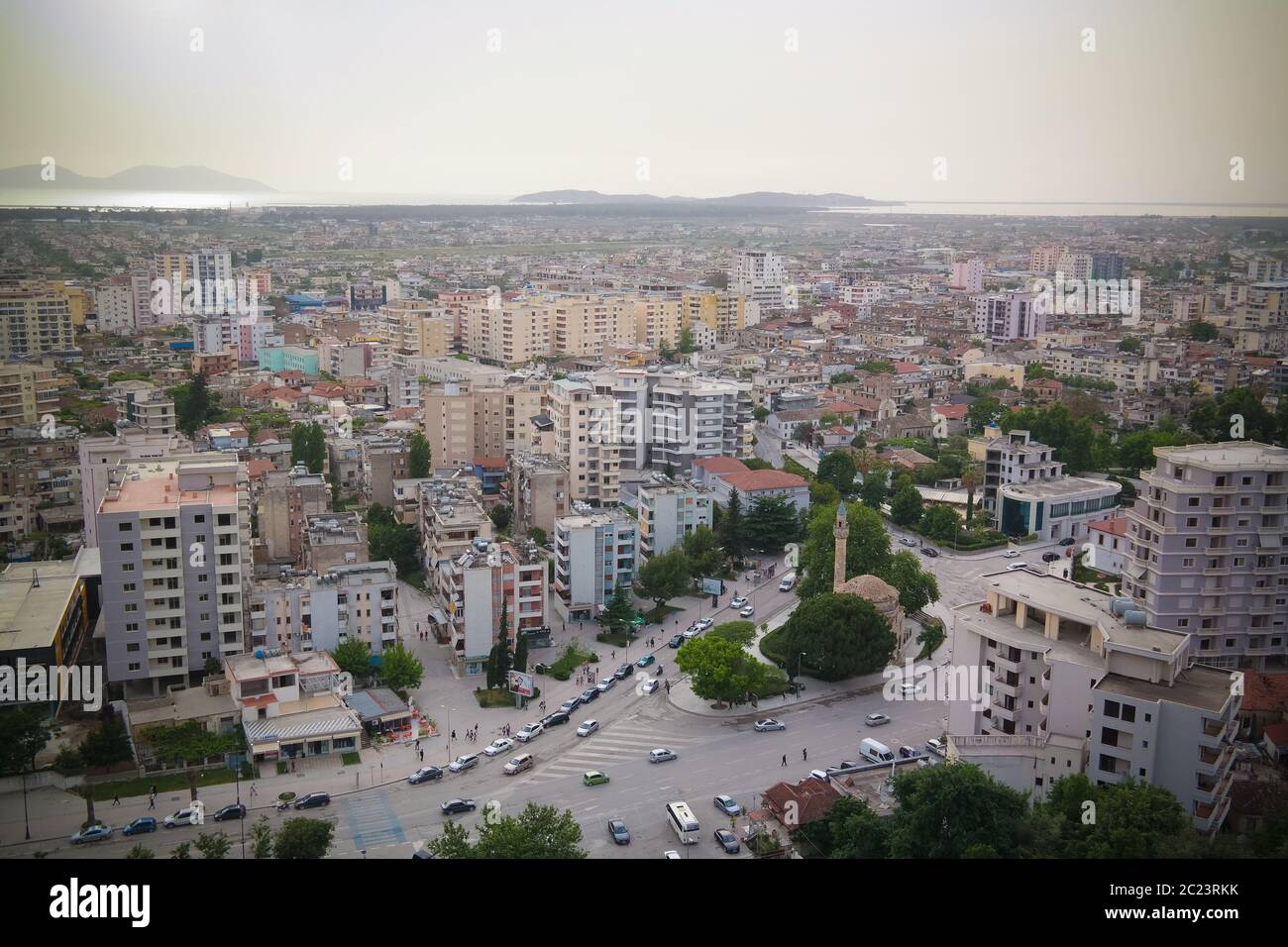 Luftpanorama auf Vlore Stadt und Meer, Albanien Stockfoto