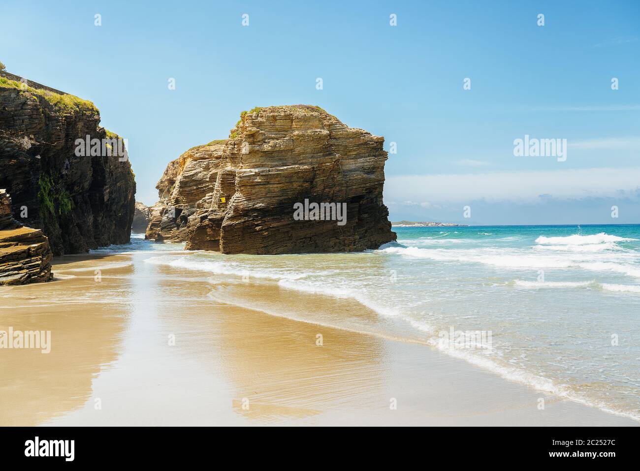 Landschaftsansicht des Strandes von Kathedralen in Galicien, Spanien Stockfoto