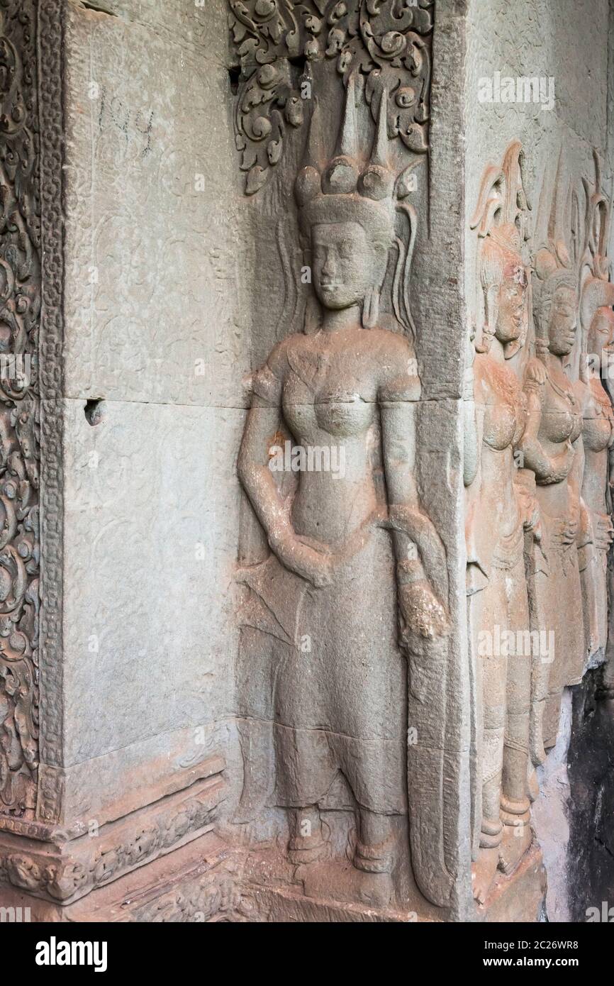 Angkor Wat, Basrelief des Ostflügels in der Südgalerie, Apsaras als himmlische Tänzer, Siem Reap, Kambodscha, Südostasien, Asien Stockfoto