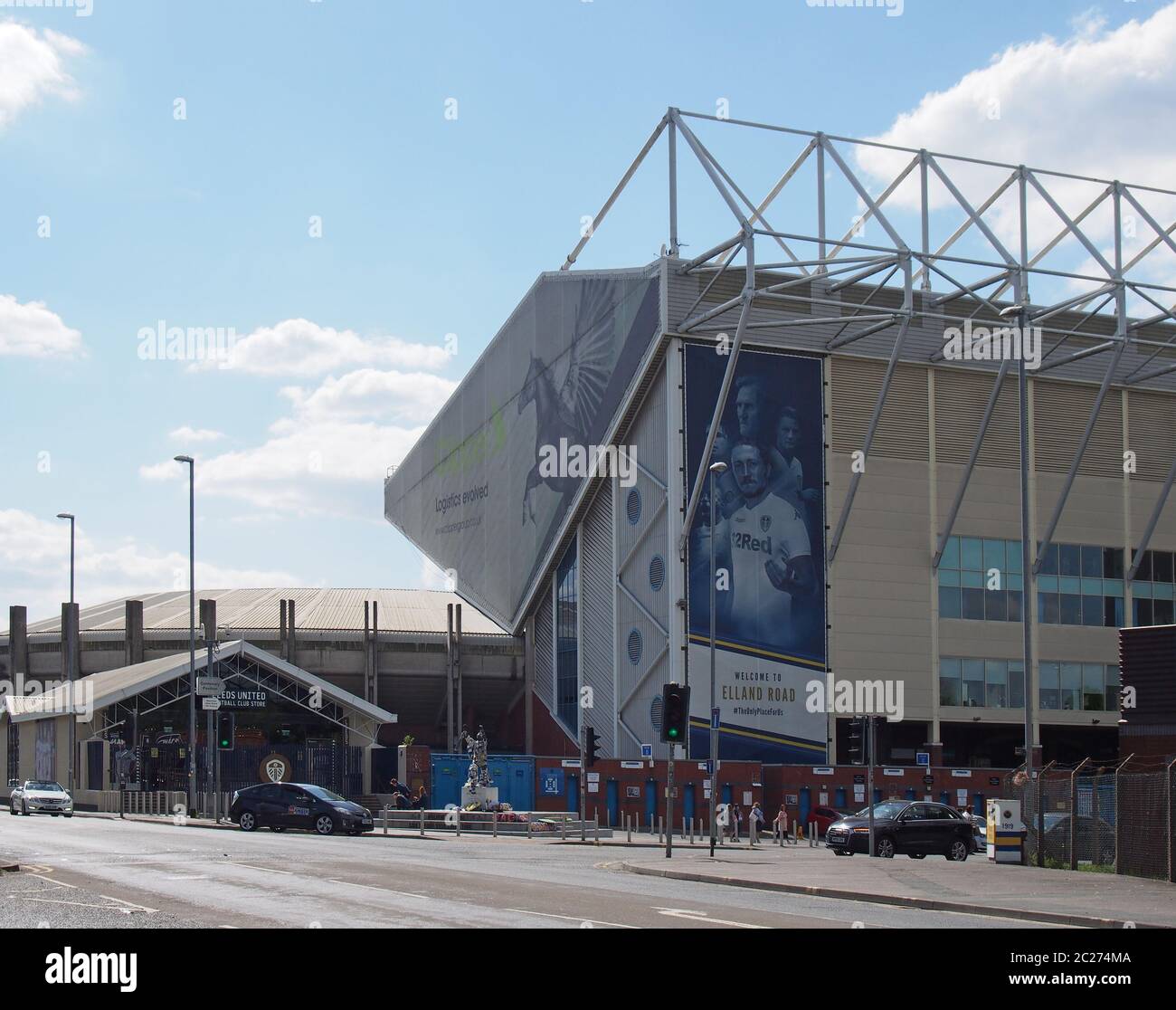 Leeds United Football Stadium Stockfotos Und Bilder Kaufen Alamy