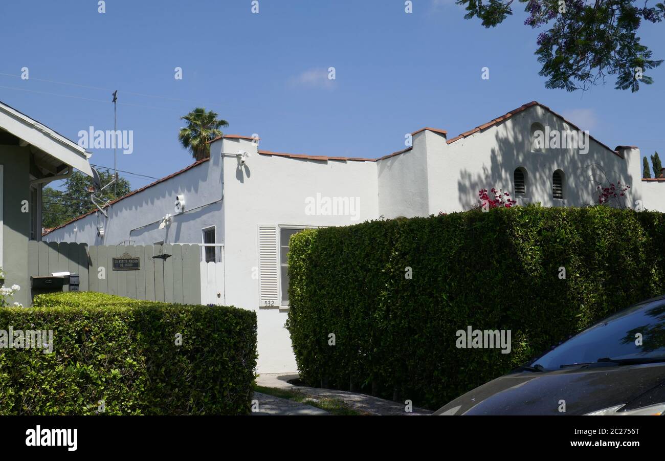 West Hollywood, California, USA 16. Juni 2020 EINE allgemeine Sicht der Atmosphäre der Residenz der Schauspielerin Florence Lawrence auf 532 Westbourne Avenue am 16. Juni 2020 in West Hollywood, Kalifornien, USA. Foto von Barry King/Alamy Stockfoto Stockfoto