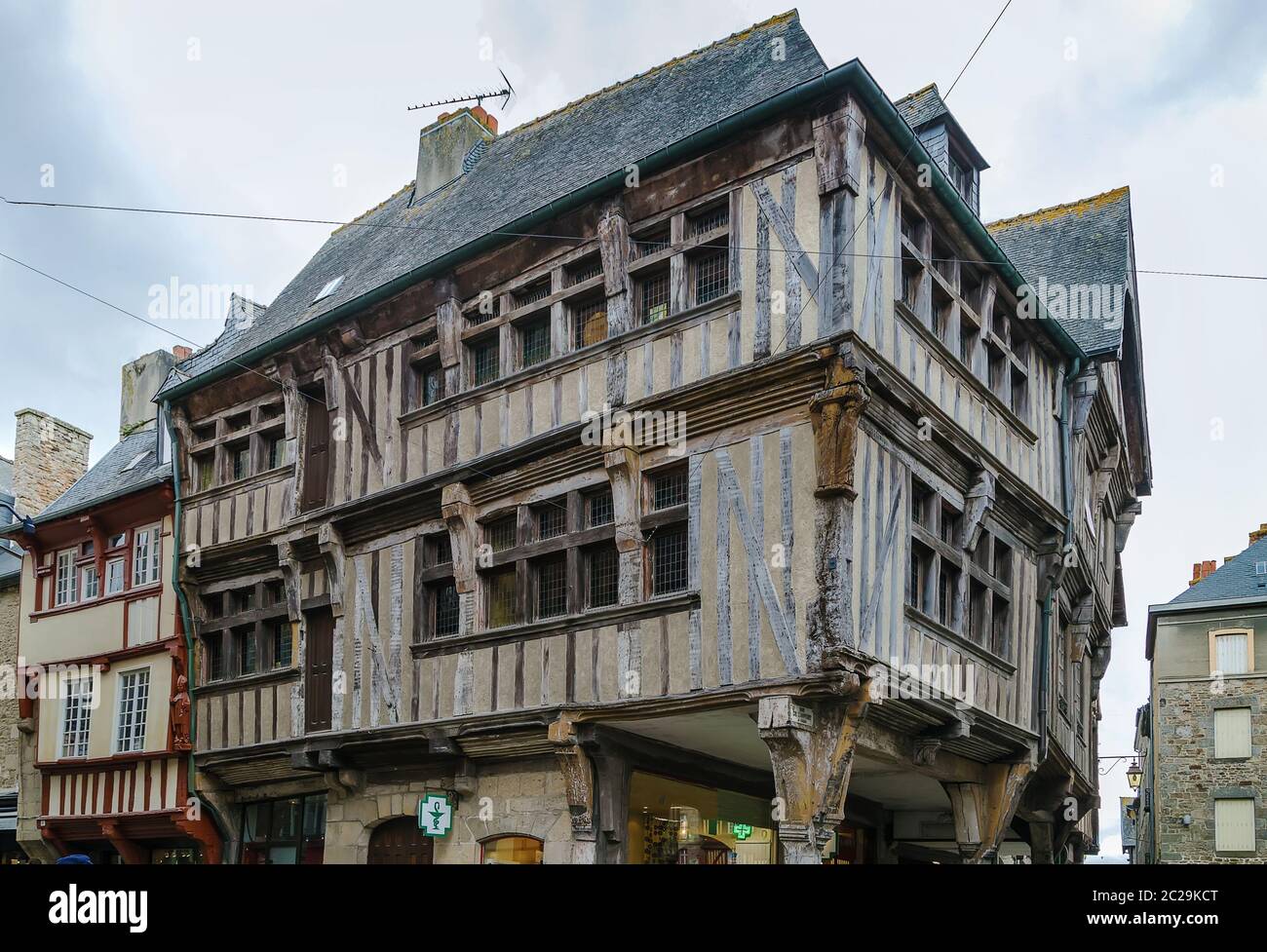 Historisches Haus in Dinan, Frankreich Stockfoto