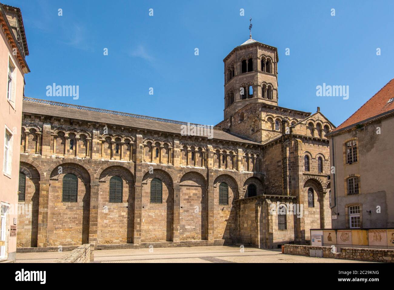 Kirche Saint Austremoine. Romanische Kunst. Issoire. Puy de Dome. Auvergne. Frankreich. Europa Stockfoto