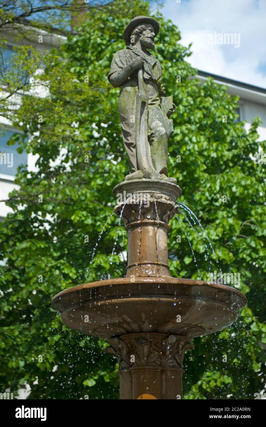 Deutschland, Nordrhein-Westfalen, Wuppertal-Barmen, Oberbarmen, Wupperfelder Markt, Bleicherbrunnen Stockfoto