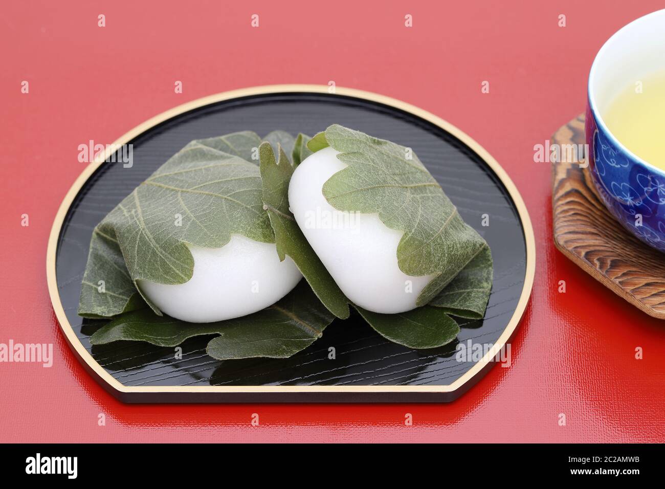 Japanische Süßwaren, Kashiwa Mochi für traditionelle süße Stockfoto