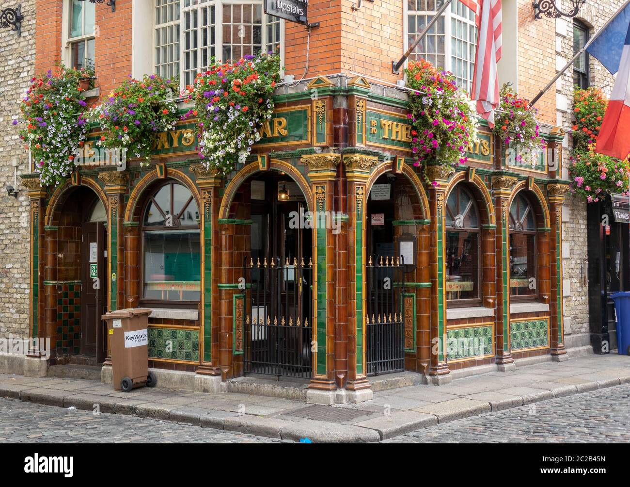 The Quays Bar Pub Im Temple Bar District Von Dublin Irland Irish Pub Guiness Building Außenansicht Stockfoto