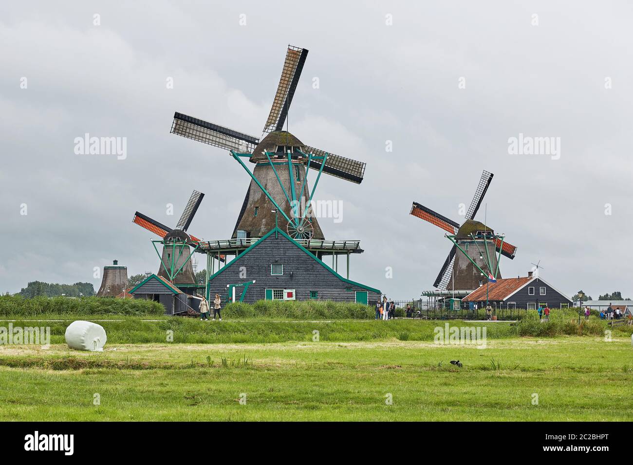 Windmühle in Zaanse Schans bei Amsterdam in den Niederlanden Stockfoto
