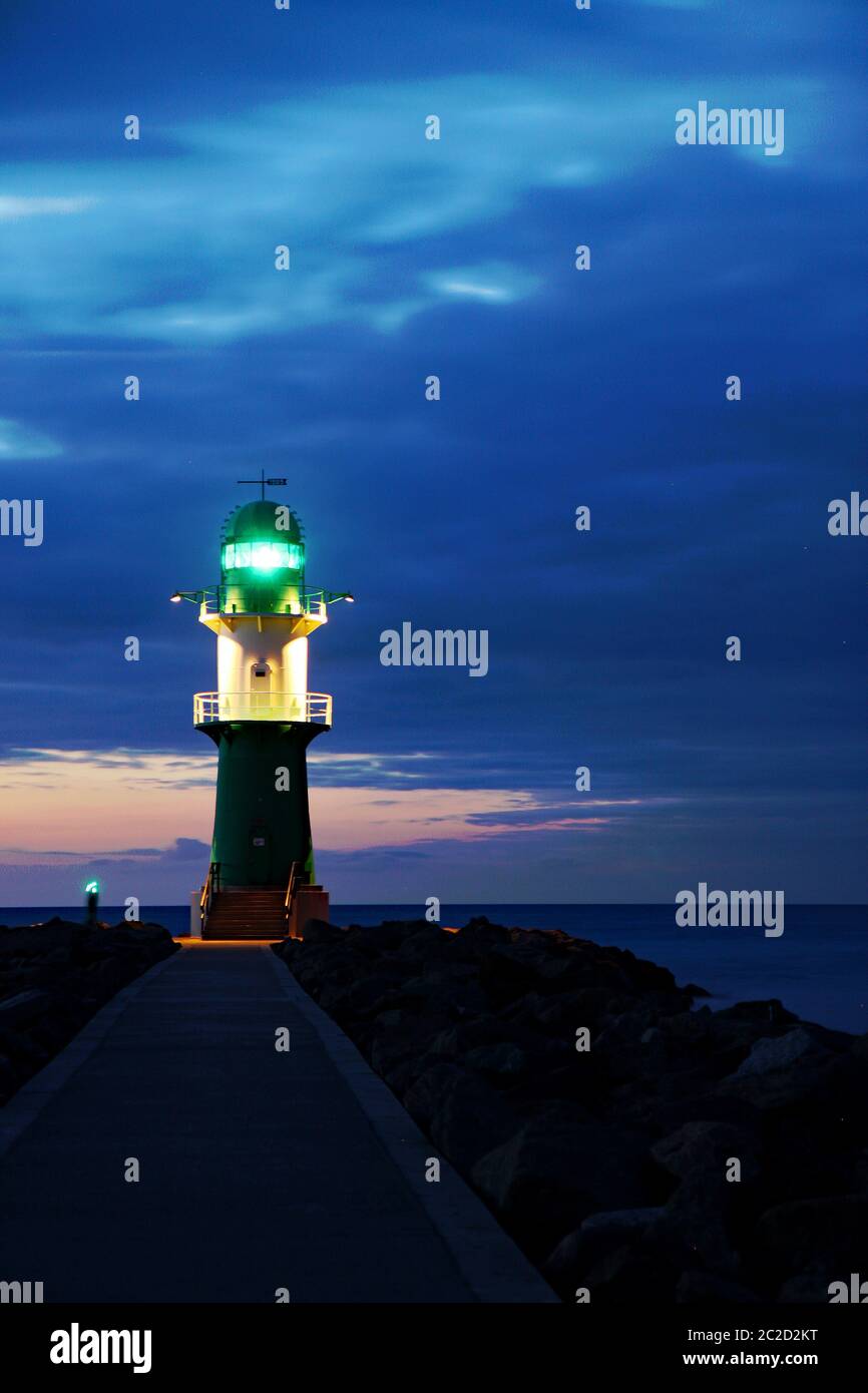 Der Leuchtturm von WarnemÃ¼nde Stockfoto