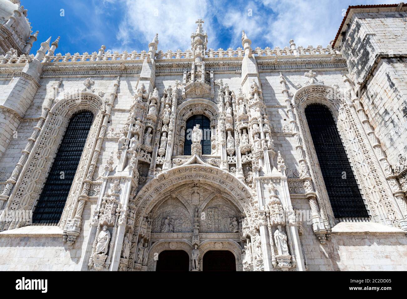 Detail der südlichen Portal des 16. Jahrhunderts im gotischen Jeronimos Kloster des Ordens des heiligen Hieronymus in der Nähe des Tejo in Lissabon, Portugal Stockfoto