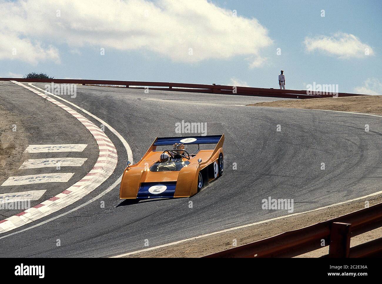 1987 Monterey Historic Automobile Races Laguna Seca Kalifornien. Denny Hulme in einem Can-am McLaren M20 1972 Stockfoto