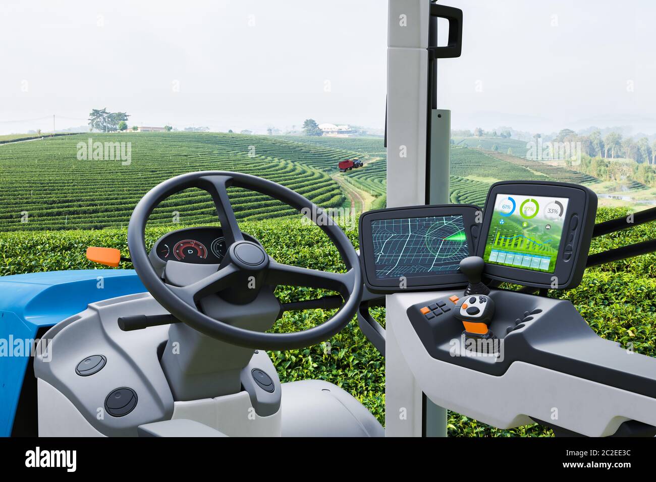 Autonomer Traktor arbeitet im grünen Teepark, Zukunftstechnologie mit Smart Landwirtschaft Konzept Stockfoto
