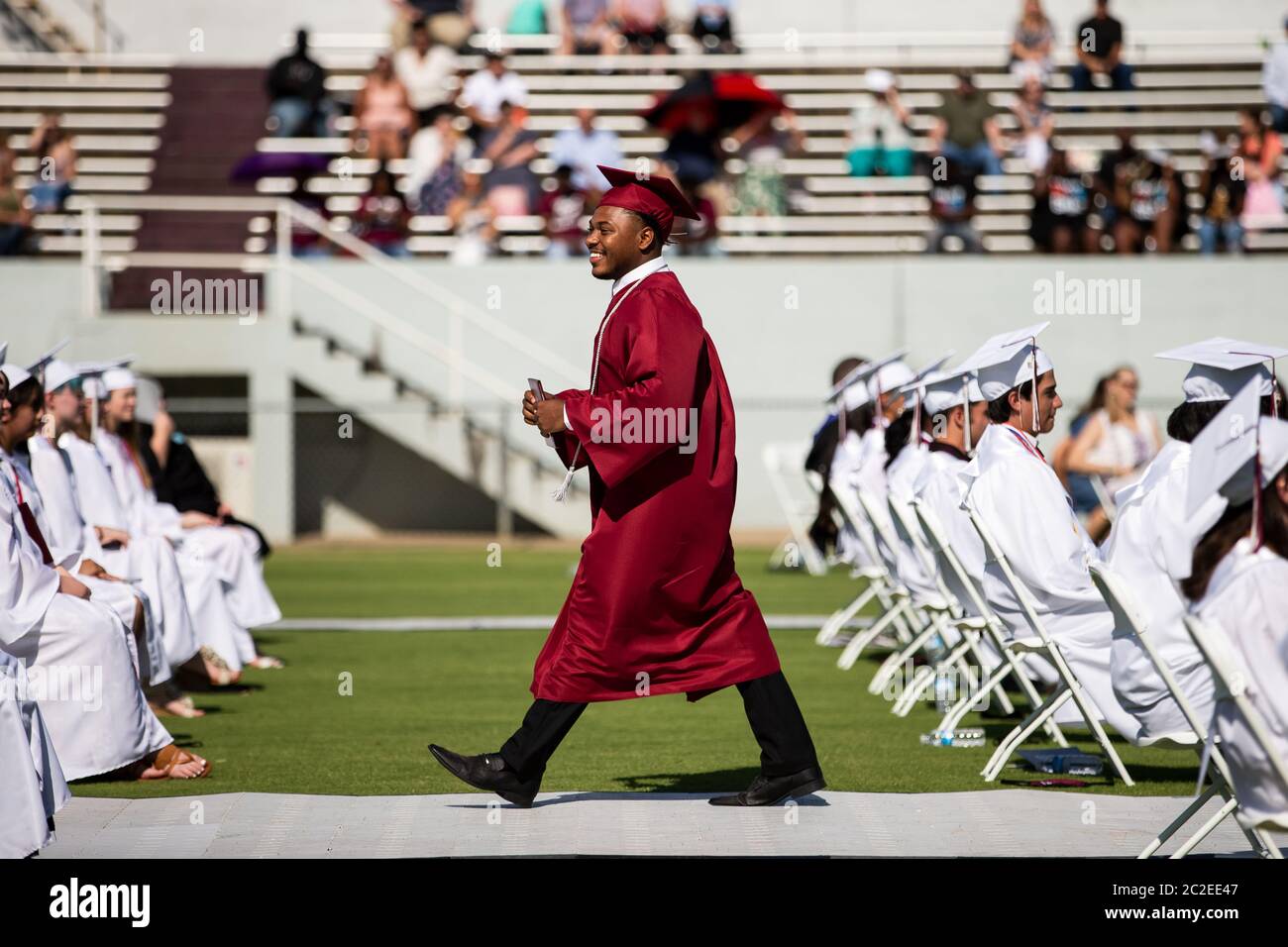 Die Sherman High School Class of 2020 Zeremonie findet am 13. Juni im Bearcat Stadium in Sherman, TX statt. Stockfoto