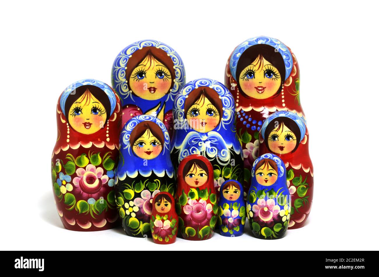 Viele traditionelle russische matryoschka Puppen auf weiß Stockfoto
