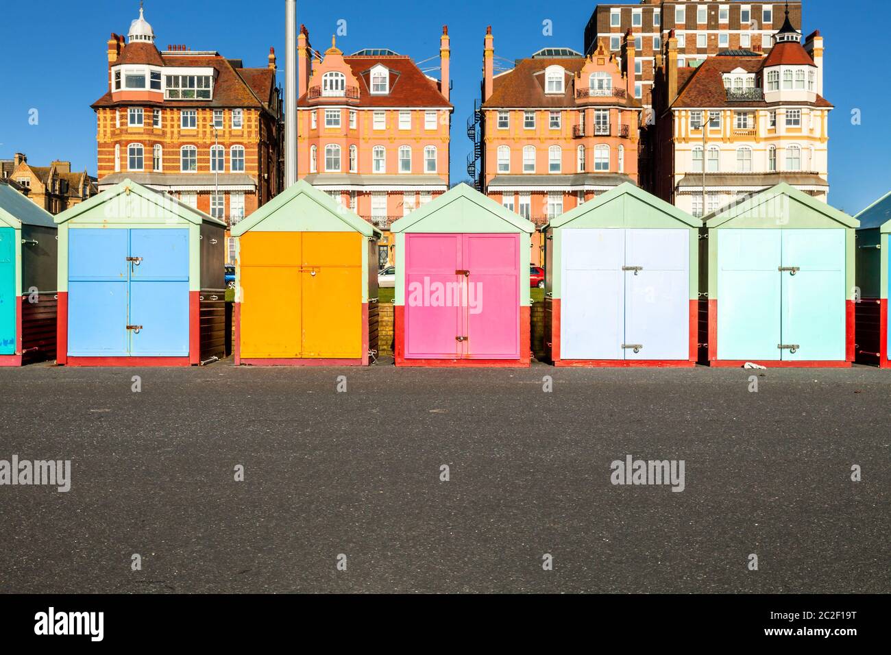 Bunte Brighton Strandhütten Stockfoto