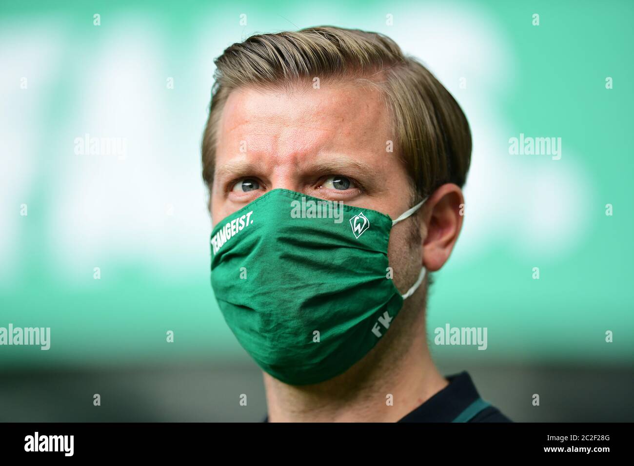 Bremen, 16. Juni 2020 Florian Kohlfeldt, Teamchef, Cheftrainer Werder, SV WERDER BREMEN - FC BAYERN MÜNCHEN in 1. Bundesliga 2019/2020, Spieltag 32. Foto: Groothuis/Witters/Pool/ Pool via Peter Schatz - die DFL-BESTIMMUNGEN VERBIETEN DIE VERWENDUNG VON FOTOGRAFIEN als BILDSEQUENZEN und/oder QUASI-VIDEO - Nationale und internationale Nachrichtenagenturen OUT redaktionelle Verwendung Stockfoto