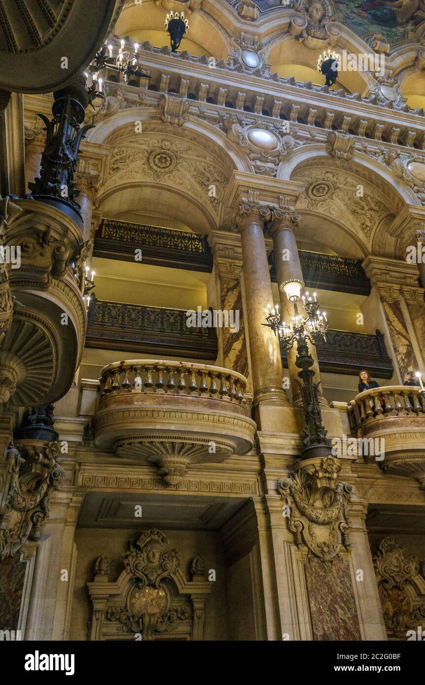 Paris, Frankreich, 31. März 2017: Innenansicht der Opera National de Paris Garnier, Frankreich. Es wurde von 1861 bis 1875 gebaut. Gar Stockfoto