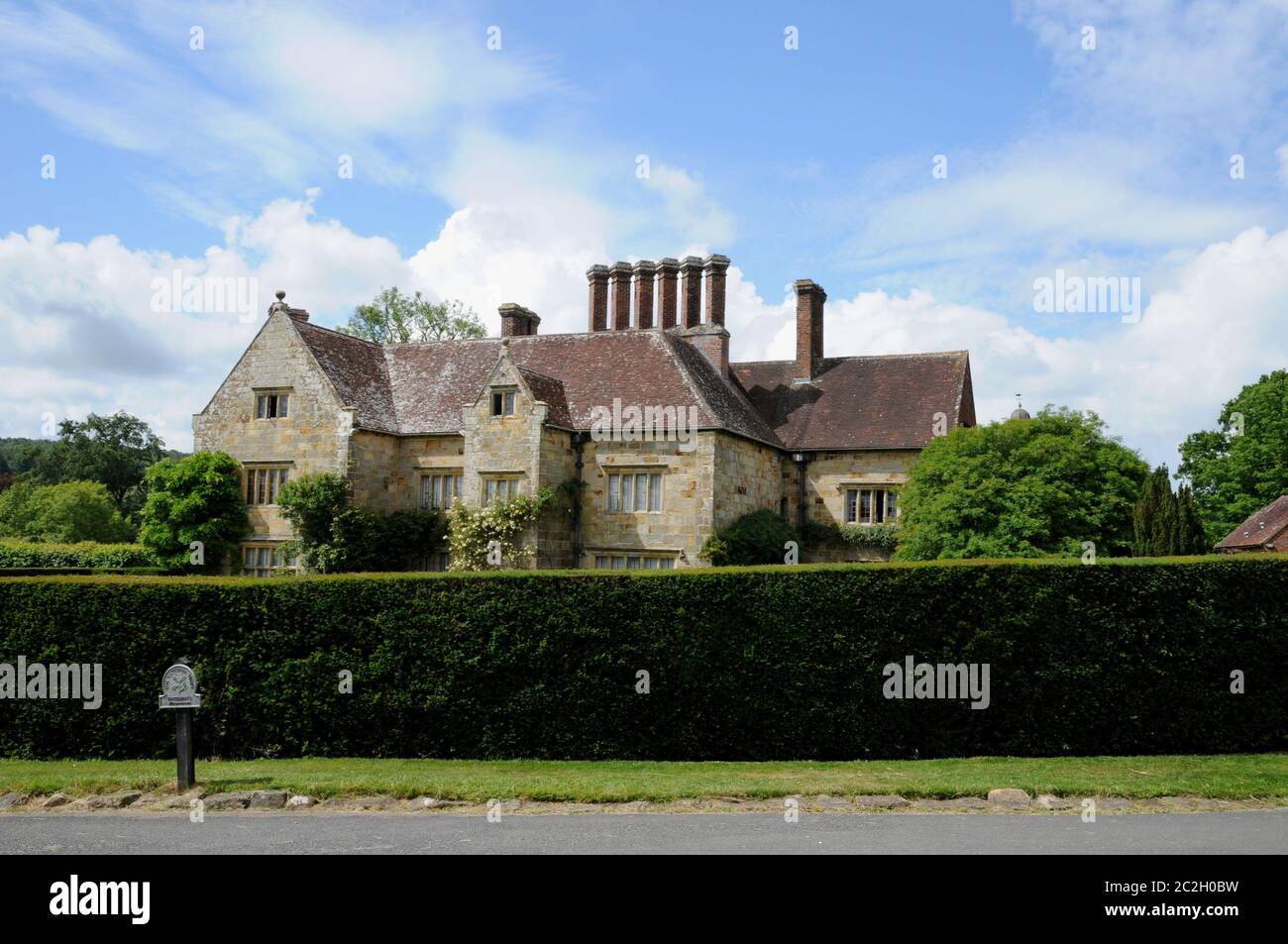 Bateman's, ein Eisenmeisterhaus aus dem 17. Jahrhundert in der Nähe des Burwash in East Sussex. Es war das Haus von Rudyard Kipling von 1902 bis zu seinem Tod im Jahr 1936. Stockfoto