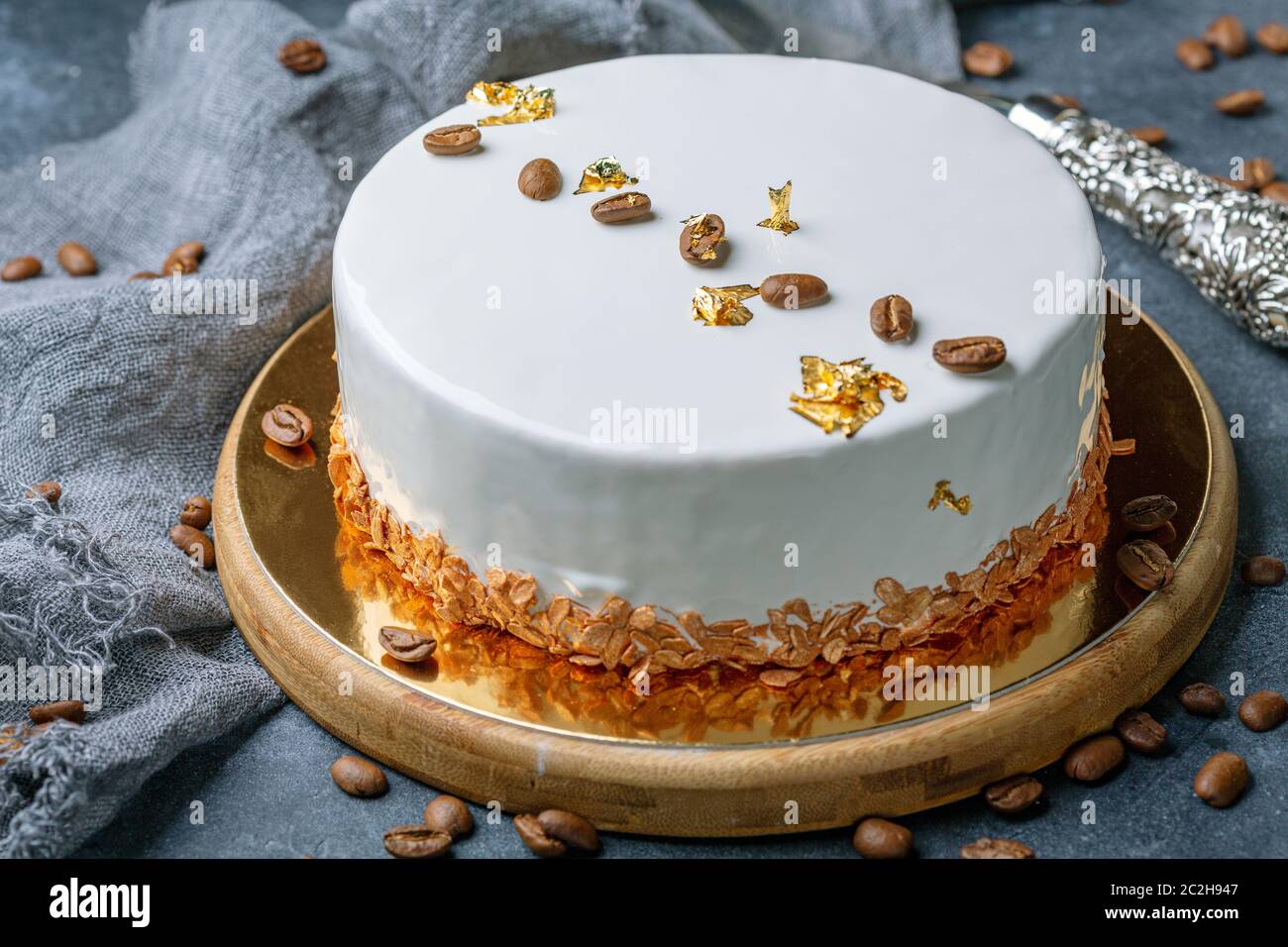 Moderne Tiramisu Mousse Kuchen. Stockfoto