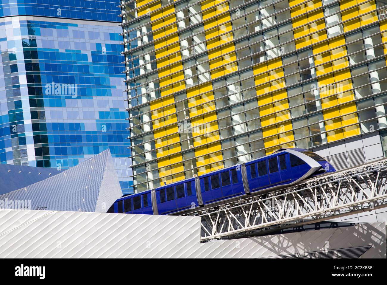 Monorail & Veer Tower im CityCenter, Las Vegas, Nevada, USA Stockfoto