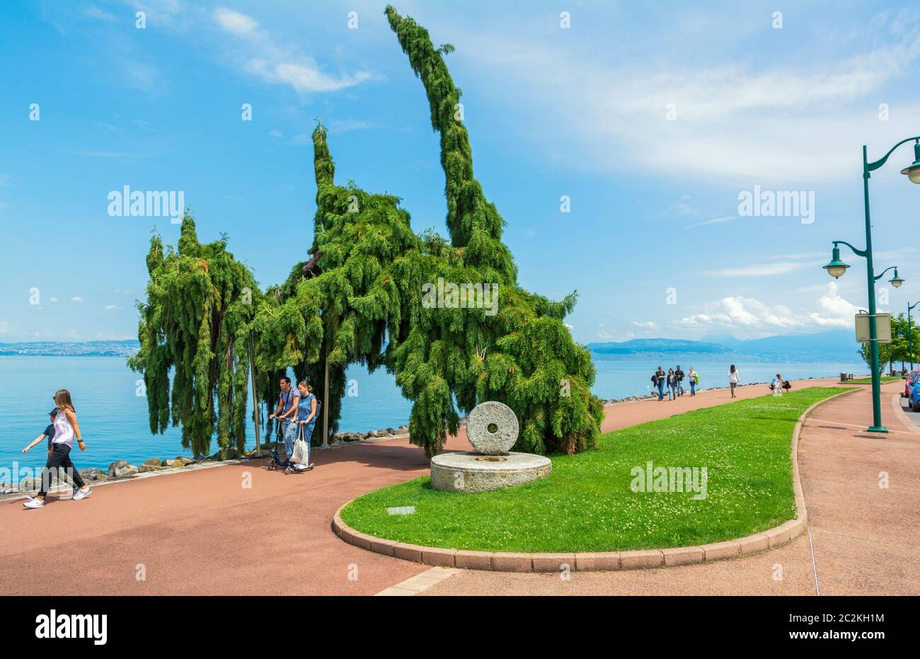 Frankreich, Evian-les-Bains, Genfersee (Lac Leman), Uferpromenade Stockfoto