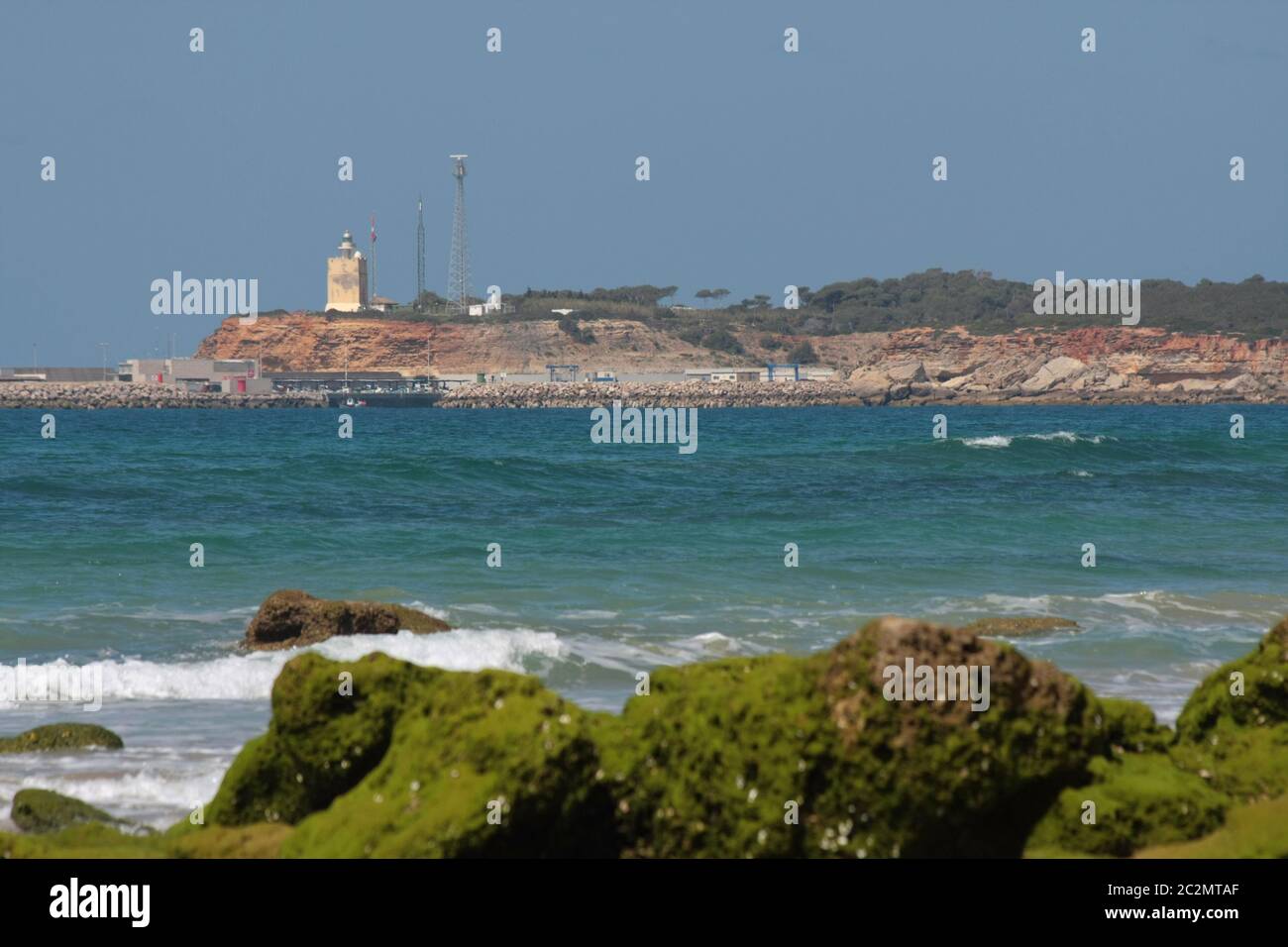 Leuchtturm von Puerto de Conil. Andalusien Stockfoto