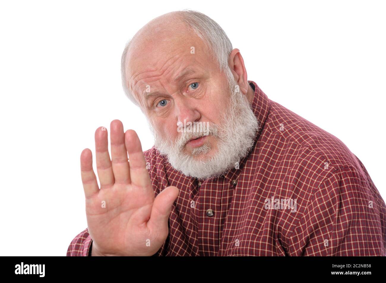 Ältere Mann zeigt sprechen mit der Hand Geste, isoliert auf weiß Stockfoto
