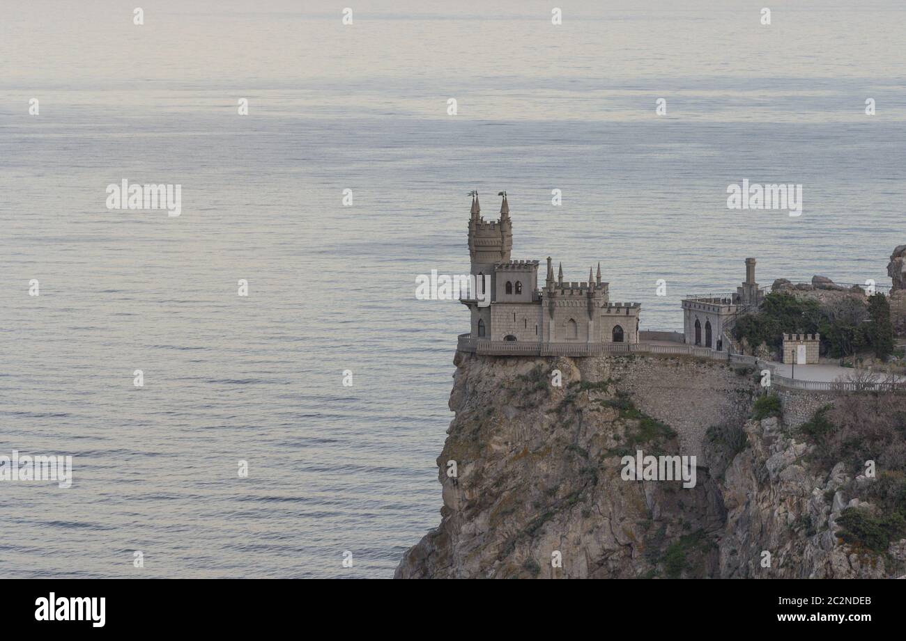 Bekannte Swallow Nest Burg auf dem Felsen im Schwarzen Meer in Krim, Russland Stockfoto