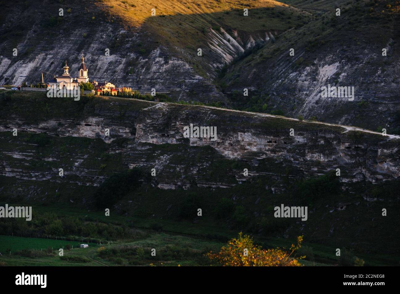 Kirche von Alt Orhei in Strahl des Sonnenuntergangs Stockfoto