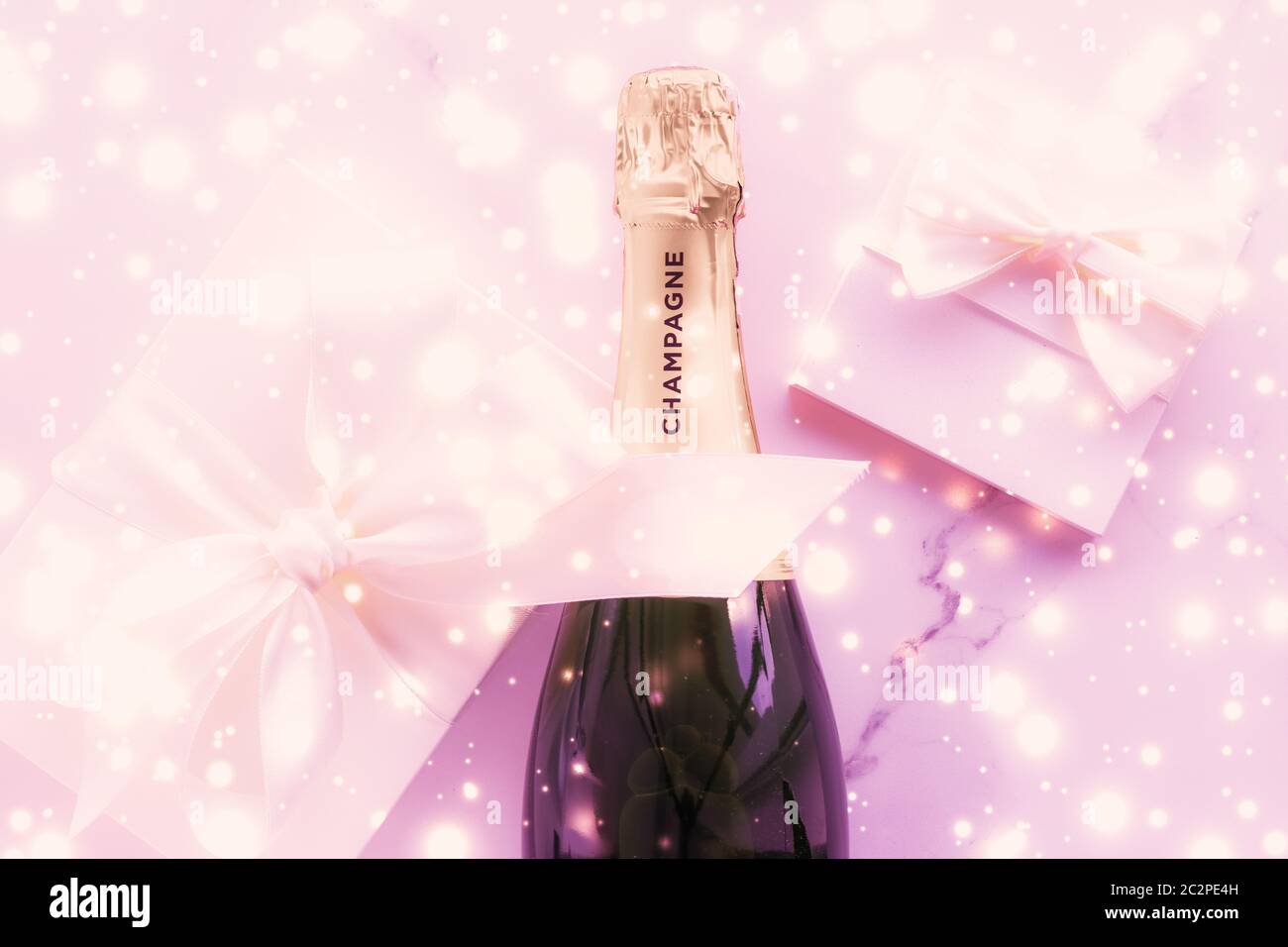 Flasche Glitzer Stockfotos Und Bilder Kaufen Alamy