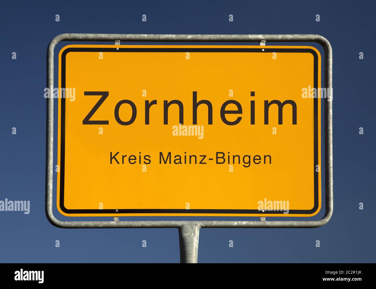 Zornheim Ortsschild, Gemeinde im Landkreis Mainz-Bingen, Deutschland, Europa Stockfoto