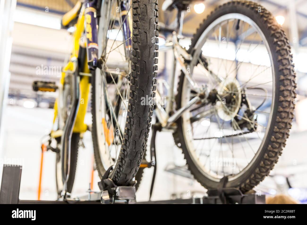 Fahrradträger für den kofferraum -Fotos und -Bildmaterial in hoher